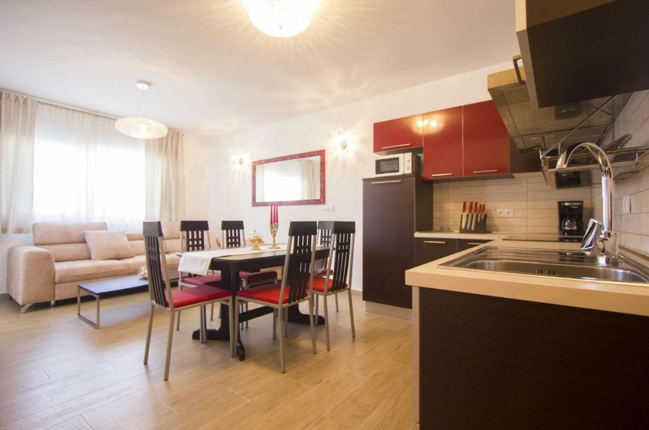Ferienwohnung Paradise Lux Trogir Exterior foto