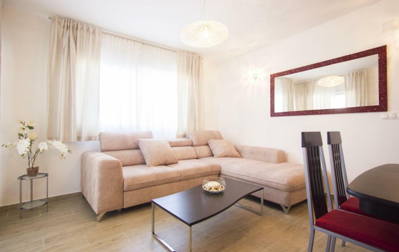 Ferienwohnung Paradise Lux Trogir Exterior foto
