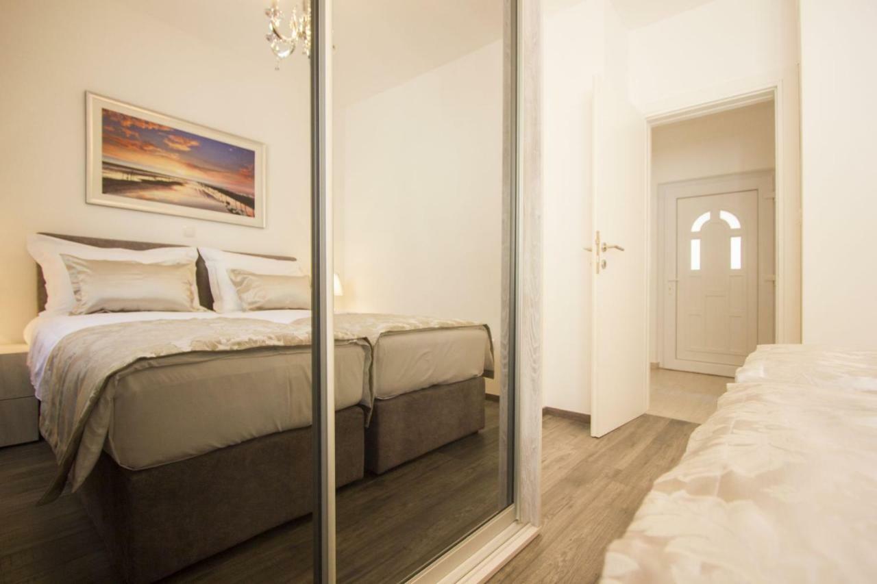 Ferienwohnung Paradise Lux Trogir Exterior foto