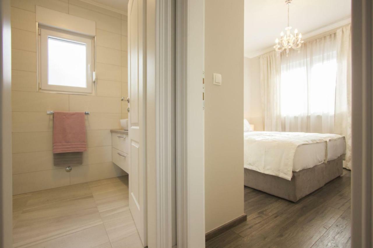 Ferienwohnung Paradise Lux Trogir Exterior foto